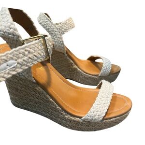 EUC Steve‎ Madden Girl Cream and Tan Wedges with Braided Straps, Jute size 9